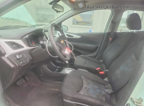 KL8CD6SA3HC750389 2017 CHEVROLET SPARK Green წინა სალონის ხედი
