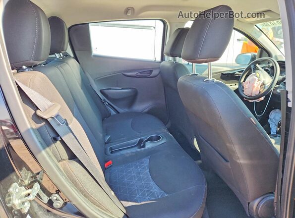 KL8CD6SA4KC734967 2019 CHEVROLET SPARK Black უკანა სავარძლების ხედი
