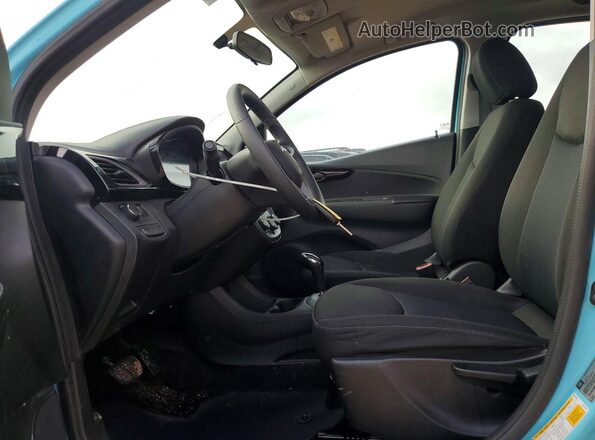 KL8CD6SA5NC036632 2022 CHEVROLET SPARK Синий Вид салона спереди
