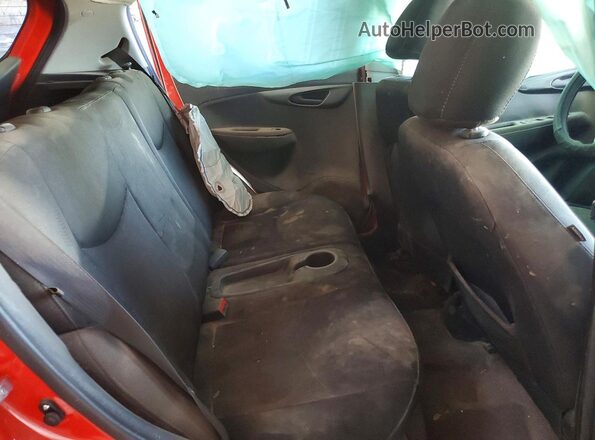 KL8CD6SA6GC571584 2016 CHEVROLET SPARK Red Вид задніх сидінь