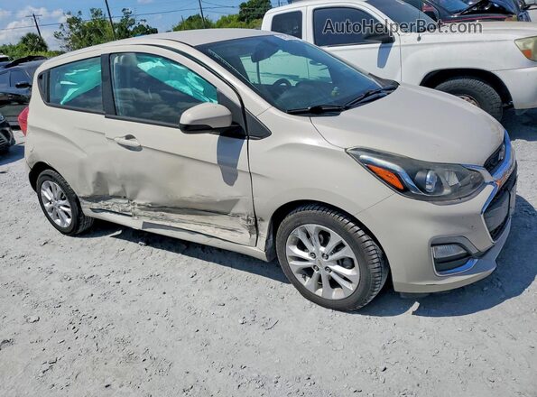 KL8CD6SA7LC447687 2020 CHEVROLET SPARK Tan Delantero derecho