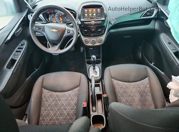 KL8CD6SA8MC744758 2021 CHEVROLET SPARK White Առջևի վահանակի տեսք