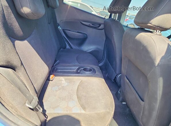 KL8CD6SA9GC566430 2016 CHEVROLET SPARK Blue Widok tylnych siedzeń