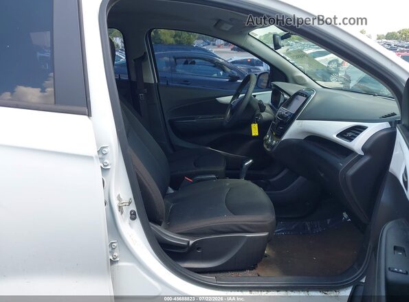 KL8CD6SAXHC751331 2017 CHEVROLET SPARK White Widok wnętrza z przodu