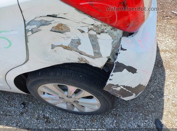 KL8CD6SAXHC751331 2017 CHEVROLET SPARK White Widok wnętrza z tyłu