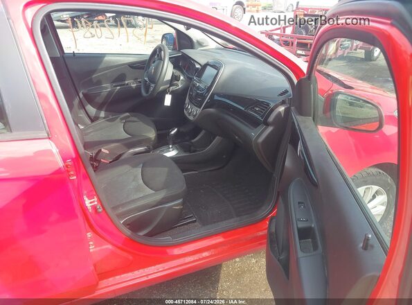 KL8CD6SAXHC752379 2017 CHEVROLET SPARK Red Widok wnętrza z przodu