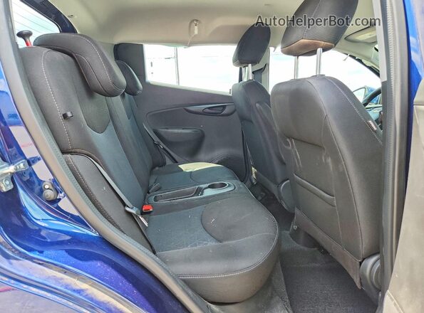 KL8CD6SAXNC027764 2022 CHEVROLET SPARK Blue Widok tylnych siedzeń