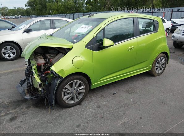 KL8CL6S06GC555024 2016 CHEVROLET SPARK Green Передня ліва чверть