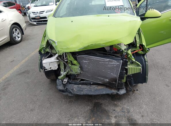 KL8CL6S06GC555024 2016 CHEVROLET SPARK Green Вид спереду