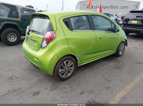 KL8CL6S06GC555024 2016 CHEVROLET SPARK Green Задня права чверть