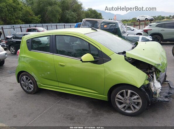 KL8CL6S06GC555024 2016 CHEVROLET SPARK Green Вид задньої частини салону