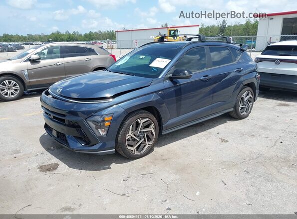 KM8HA3A32RU175166 2024 HYUNDAI KONA Синий Передняя левая четверть
