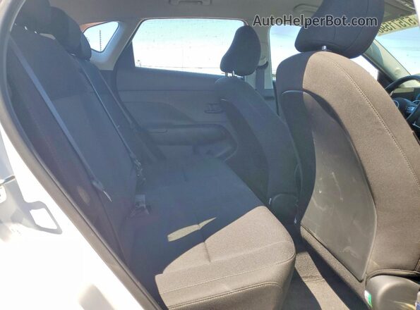 KM8HA3ABXSU268367 2025 HYUNDAI KONA White Вид задньої частини салону
