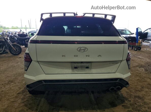 KM8HACA32RU032878 2024 HYUNDAI KONA White Հետևի տեսք