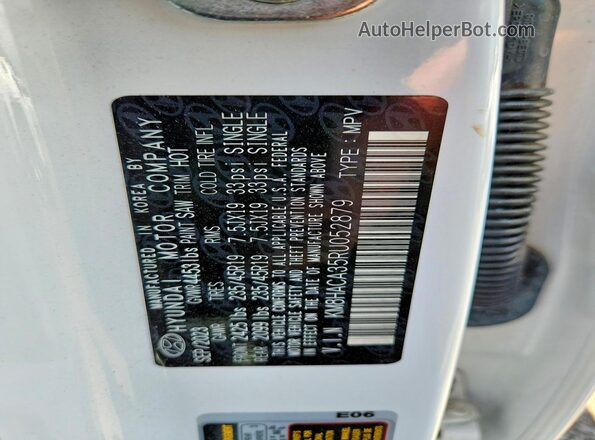 KM8HACA35RU052879 2024 HYUNDAI KONA White VIN կոդի պիտակի տեսք