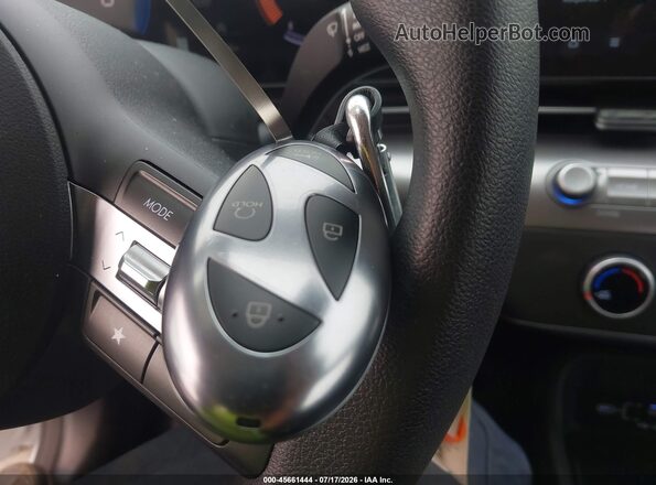 KM8HACAB0SU201969 2025 HYUNDAI KONA White Dashboard view
