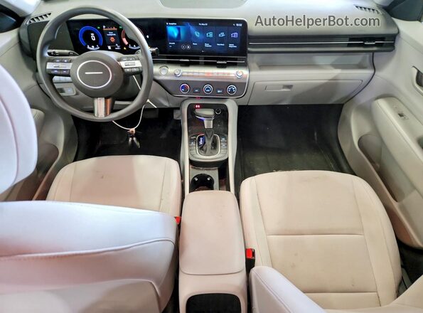 KM8HACAB5RU041453 2024 HYUNDAI KONA Black Vista del salpicadero
