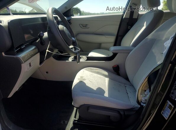 KM8HACAB5RU096646 2024 HYUNDAI KONA Blue Widok wnętrza z przodu