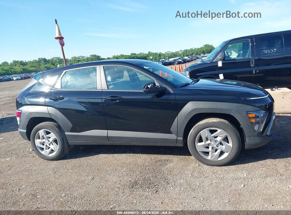 KM8HACAB6RU118573 2024 HYUNDAI KONA Black Սալոնի 360 աստիճան տեսք