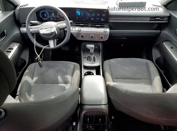 KM8HACAB7SU249923 2025 HYUNDAI KONA Gray Vista del salpicadero