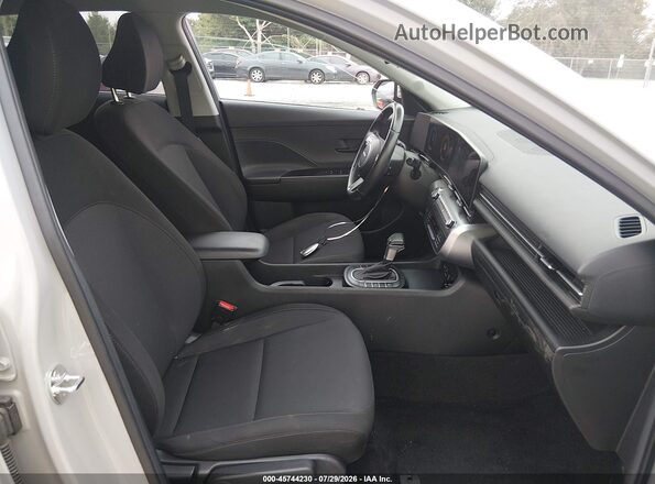 KM8HB3AB1RU173266 2024 HYUNDAI KONA Gray Vista interior delantera