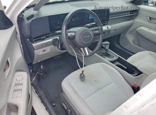 KM8HB3AB2RU147873 2024 HYUNDAI KONA White Dashboard view