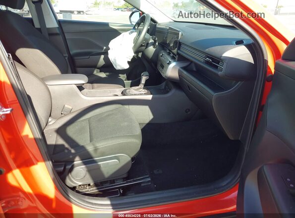 KM8HB3AB2SU308762 2025 HYUNDAI KONA Orange Front interior view