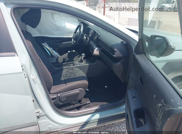 KM8HB3AB6SU267908 2025 HYUNDAI KONA Light Blue Вид салону спереду