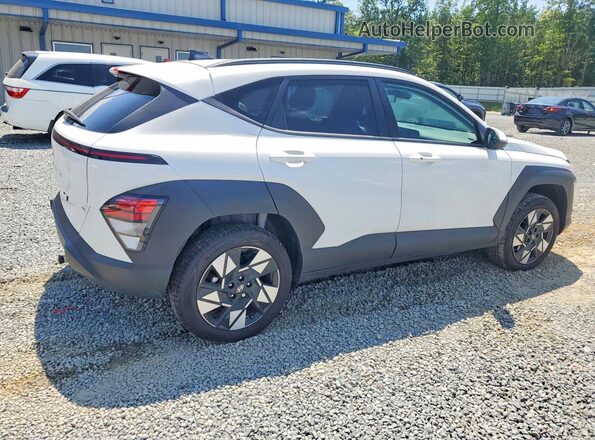 KM8HBCAB1SU326461 2025 HYUNDAI KONA White უკანა მარჯვენა