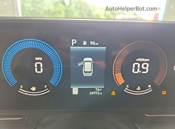KM8HBCAB2SU300872 2025 HYUNDAI KONA Green ხელსაწყოთა პანელის ხედი