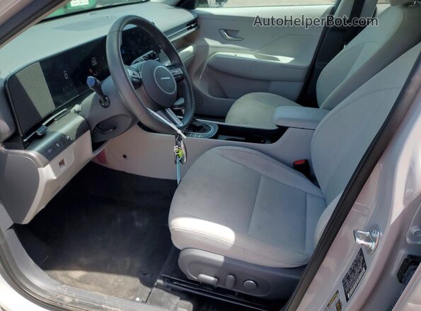 KM8HBCAB4SU338474 2025 HYUNDAI KONA Silver Սալոնի դիմացի տեսք
