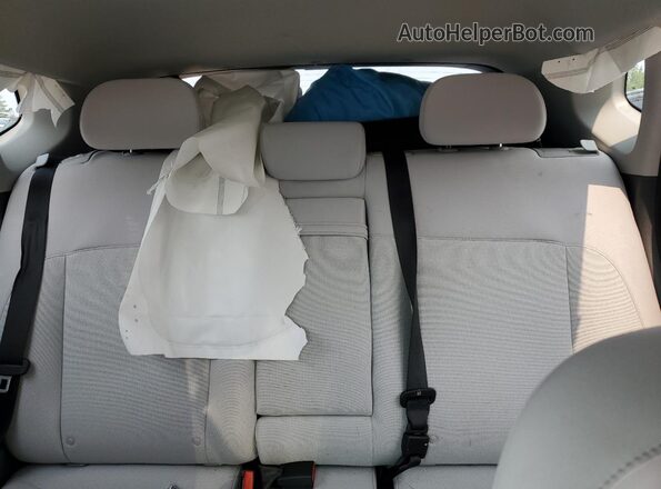 KM8HBCAB6RU072840 2024 HYUNDAI KONA Silver Vista de los asientos traseros