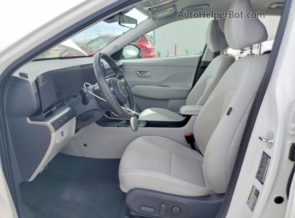 KM8HBCAB6RU181864 2024 HYUNDAI KONA White Front interior view