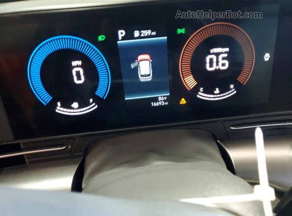 KM8HBCAB6SU323961 2025 HYUNDAI KONA Black Սարքավորումների վահանակի տեսք