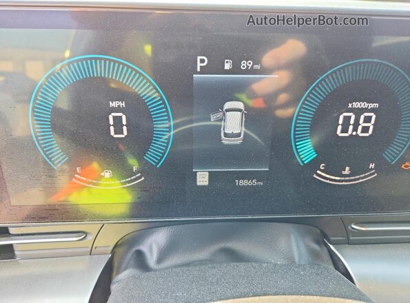KM8HBCAB6SU326309 2025 HYUNDAI KONA Silver Սարքավորումների վահանակի տեսք
