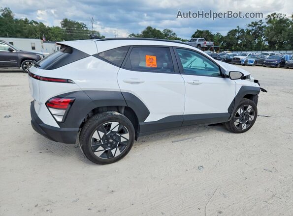 KM8HBCAB6SU337553 2025 HYUNDAI KONA White Trasero derecho
