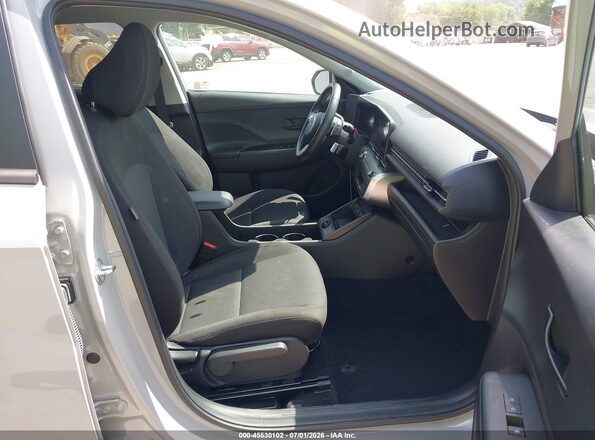 KM8HC3AB5RU168925 2024 HYUNDAI KONA Gray Widok wnętrza z przodu