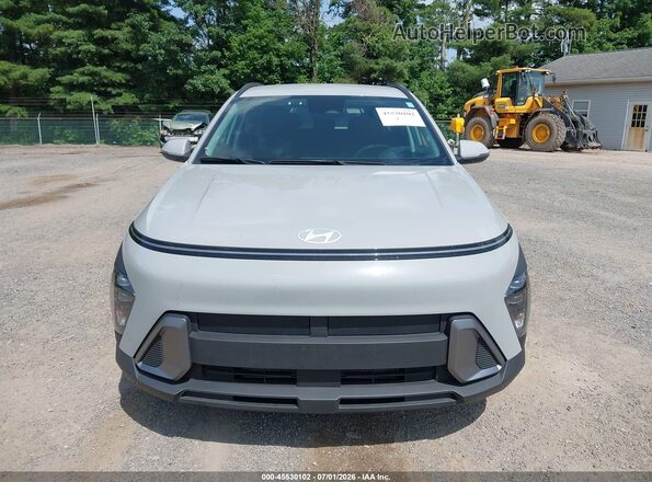 KM8HC3AB5RU168925 2024 HYUNDAI KONA Gray Widok wnętrza z tyłu
