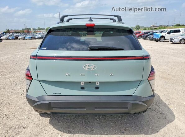 KM8HC3AB6RU102111 2024 HYUNDAI KONA Зеленый Вид сзади
