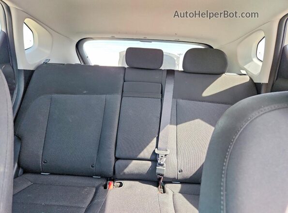 KM8HCCAB1RU062908 2024 HYUNDAI KONA White უკანა სავარძლების ხედი