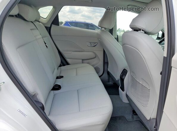 KM8HECA36SU196001 2025 HYUNDAI KONA Белый Вид задней части салона