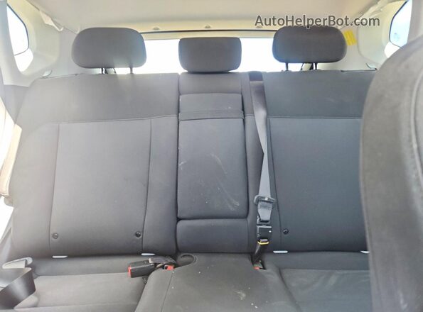 KM8HF3AB1TU385631 2026 HYUNDAI KONA White Rear seats view