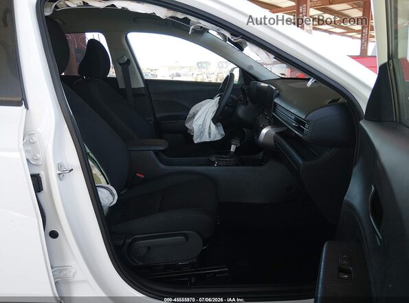 KM8HF3AB4TU459804 2026 HYUNDAI KONA White Widok wnętrza z przodu
