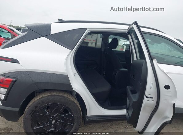 KM8HF3AB6TU433592 2026 HYUNDAI KONA White VIN կոդի պիտակի տեսք