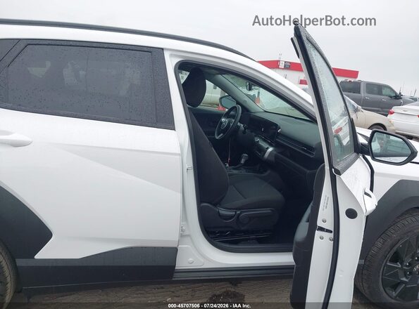 KM8HF3AB6TU433592 2026 HYUNDAI KONA White Սալոնի դիմացի տեսք