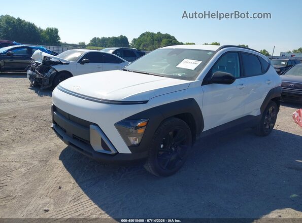 KM8HF3AB8TU406796 2026 HYUNDAI KONA White Vista tres cuartos delantera izquierda