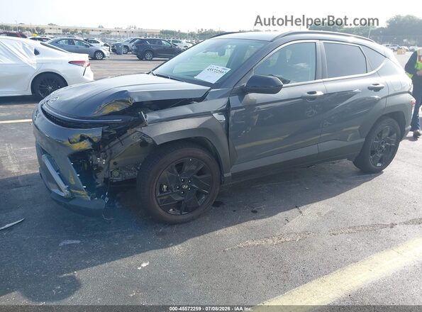 KM8HF3AB9TU400232 2026 HYUNDAI KONA Gray წინა მარცხენა ხედი სამი მეოთხედიდან
