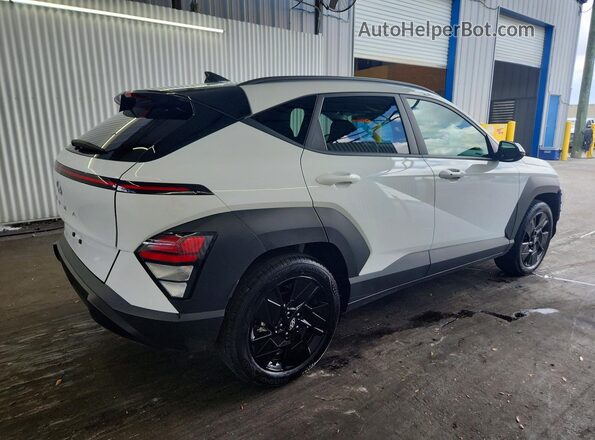 KM8HF3AB9TU424935 2026 HYUNDAI KONA White უკანა მარჯვენა