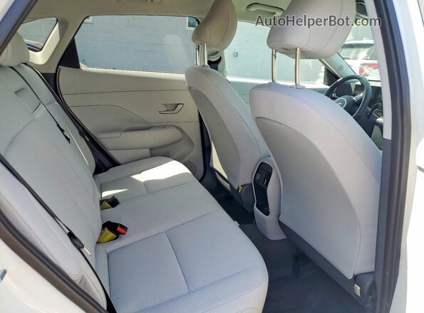 KM8HFCAB0TU407635 2026 HYUNDAI KONA White Rear interior view
