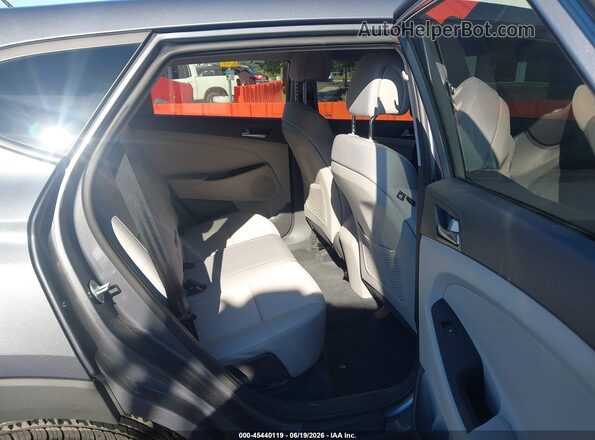 KM8J23A46JU655366 2018 HYUNDAI TUCSON Gray VIN კოდის სტიკერის ხედი